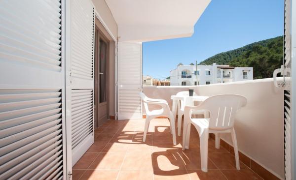 Apartamentos Ses Veles