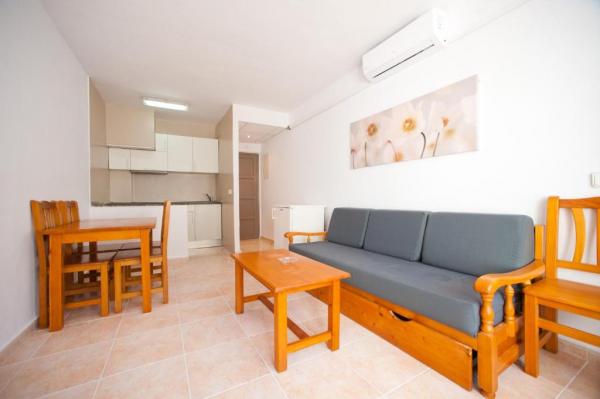 Apartamentos Ses Veles