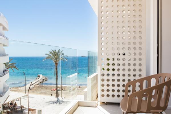 One Ibiza Suites