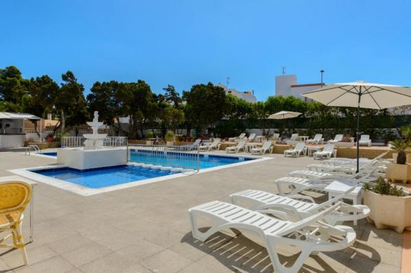 APARTAMENTOS SAN ANTONIO BEACH